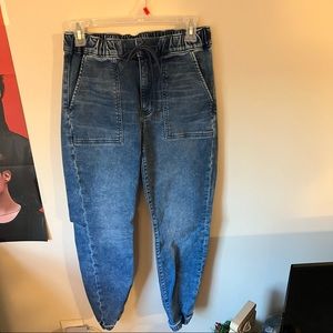 American Eagle Blue Jogger Jean